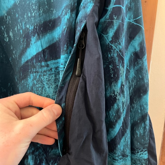 Palace Assymetric Real Tree Shell Top - Blue Camo, Size Small - Picture 2 of 10